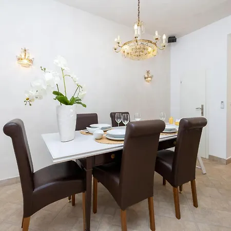 Awesome In With Kitchen Appartamento *