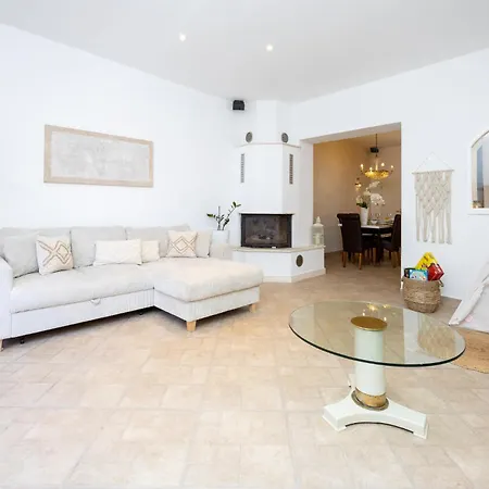 Awesome In With Kitchen