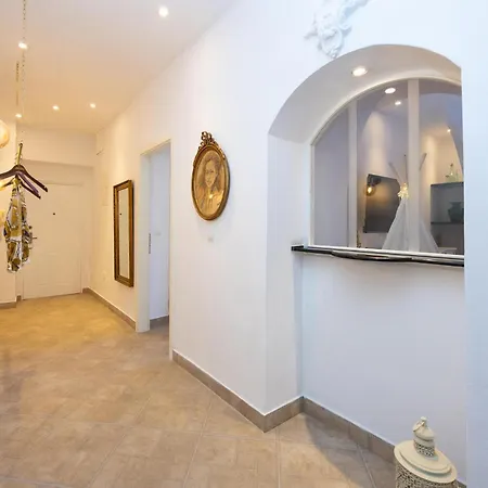 Awesome In With Kitchen