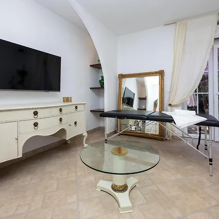 Awesome In With Kitchen